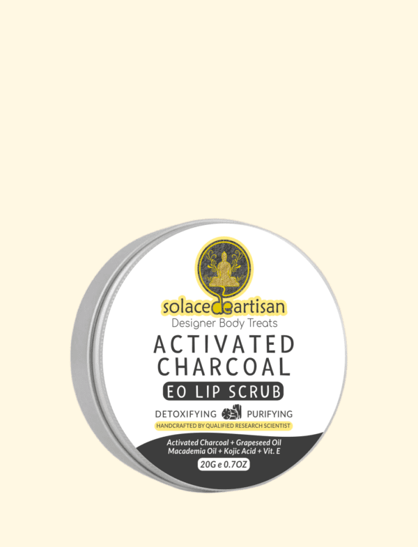 activated charcoal lip detoxifying and purifying scrub with vanilla essential oil (EO) to exfoliate damaged pigmented dead skin, for men women and smokers.